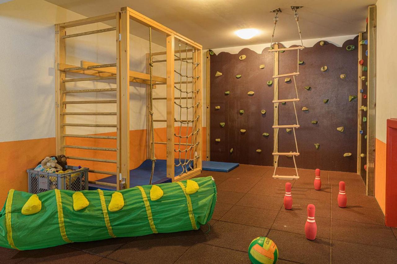 Alpenparks Apartment & Ferienresort Rehrenberg Вихофен Екстериор снимка