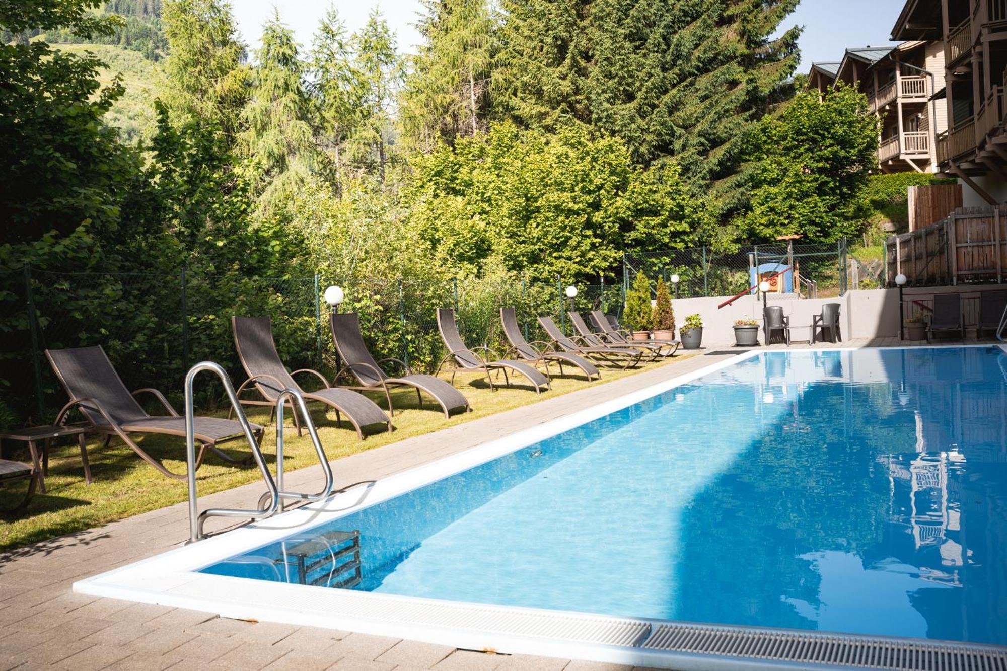 Alpenparks Apartment & Ferienresort Rehrenberg Вихофен Екстериор снимка